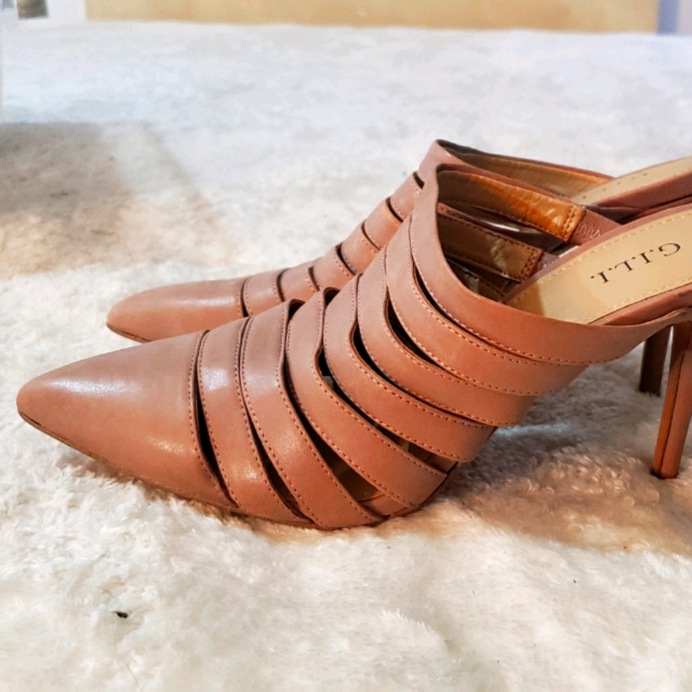 Tan color makes- 4 inch heel